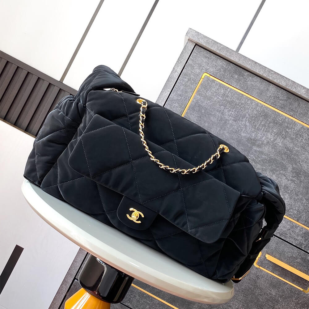 Ch**el COCO NEIGE HANDBAG