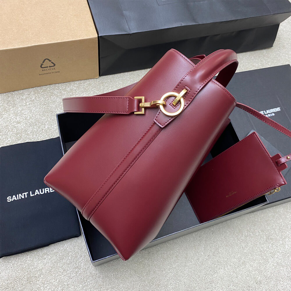 Y51 LE 37 in shiny leather