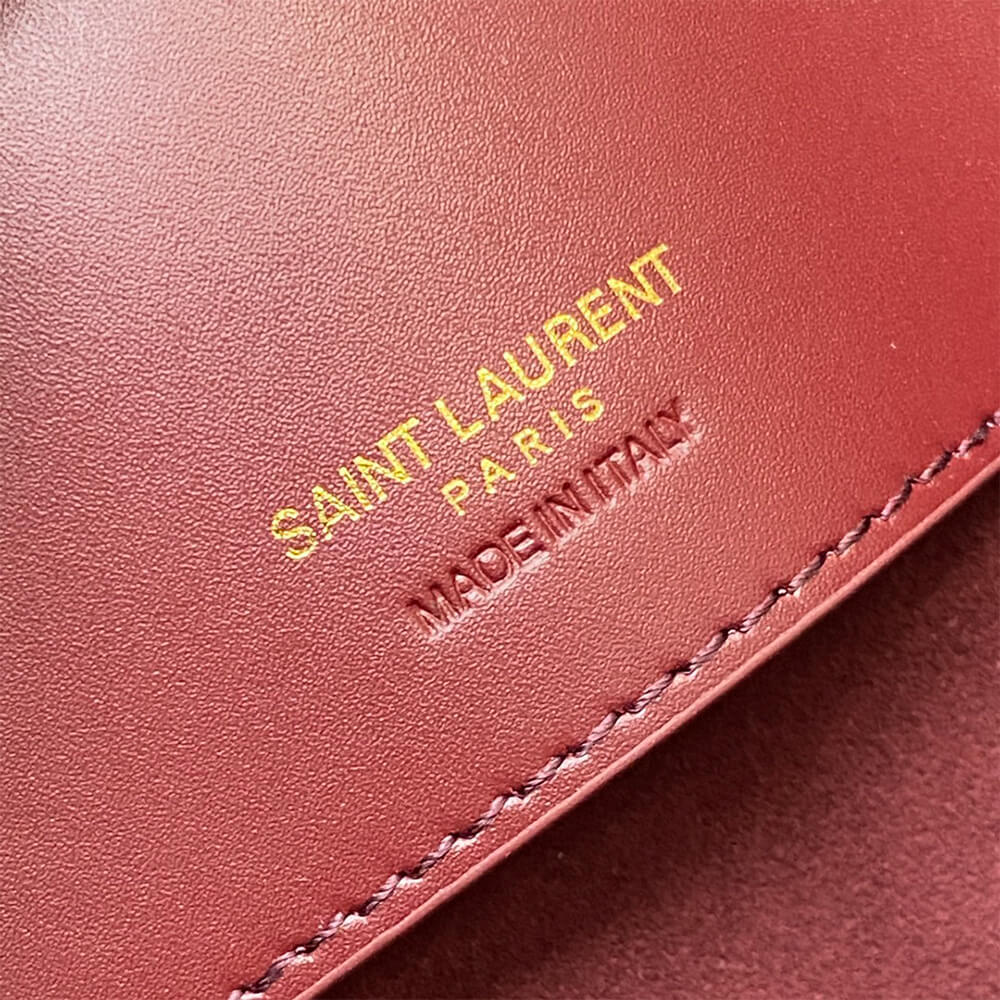 Y51 LE 37 in shiny leather