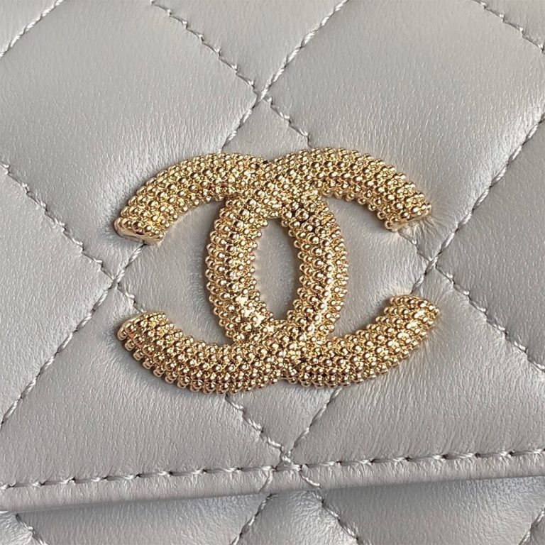 Ch**el Clutch With Chain(high-end grade)