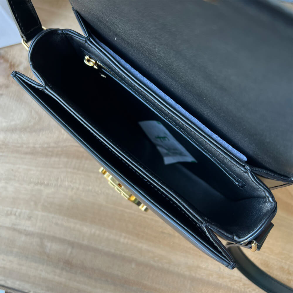 Ce1i*e BESACE CLEA in shiny calfskin(HIGH-END GRADE)