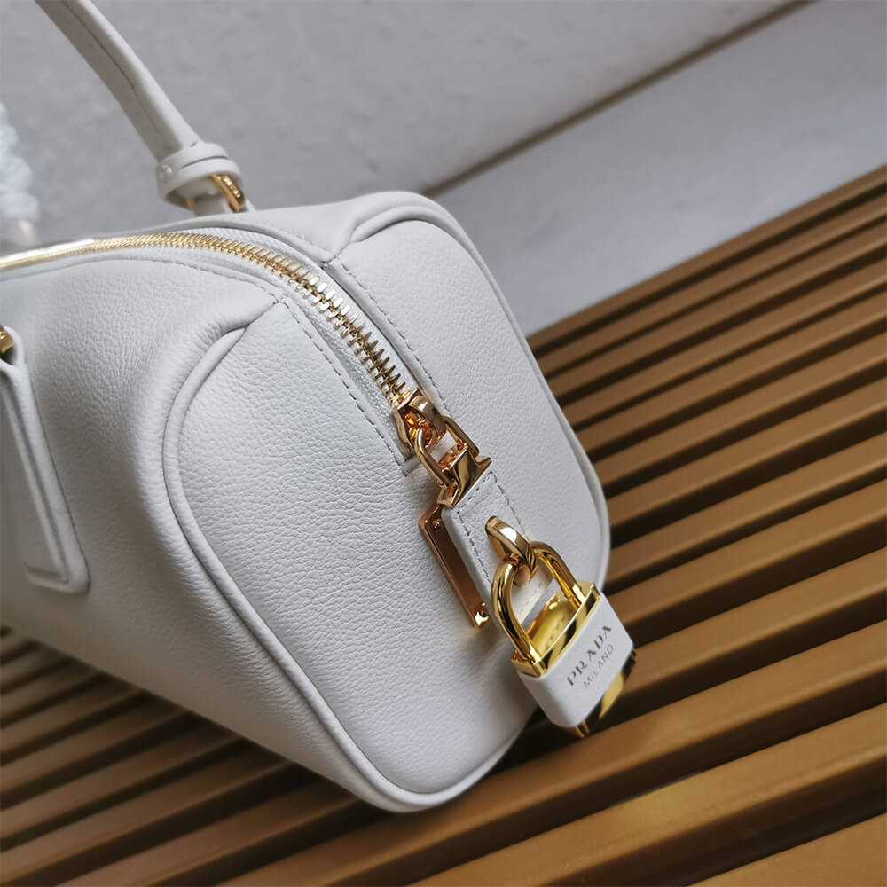 Pra*a Medium leather top-handle bag with padlock(high-end grade)