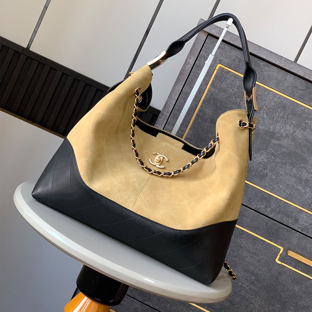 Ch**el HOBO on 25 Fashion Show(HIGH-END GRADE)