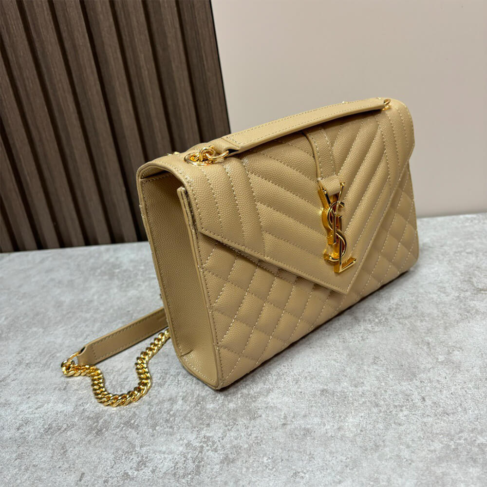 Y51 envelope medium in grained leather
