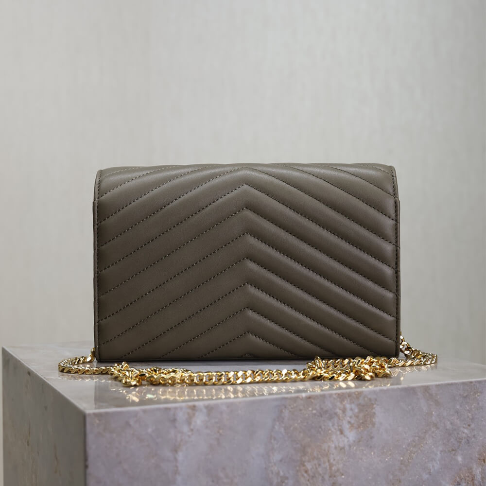 Y51 cassandre chain wallet in lambskin