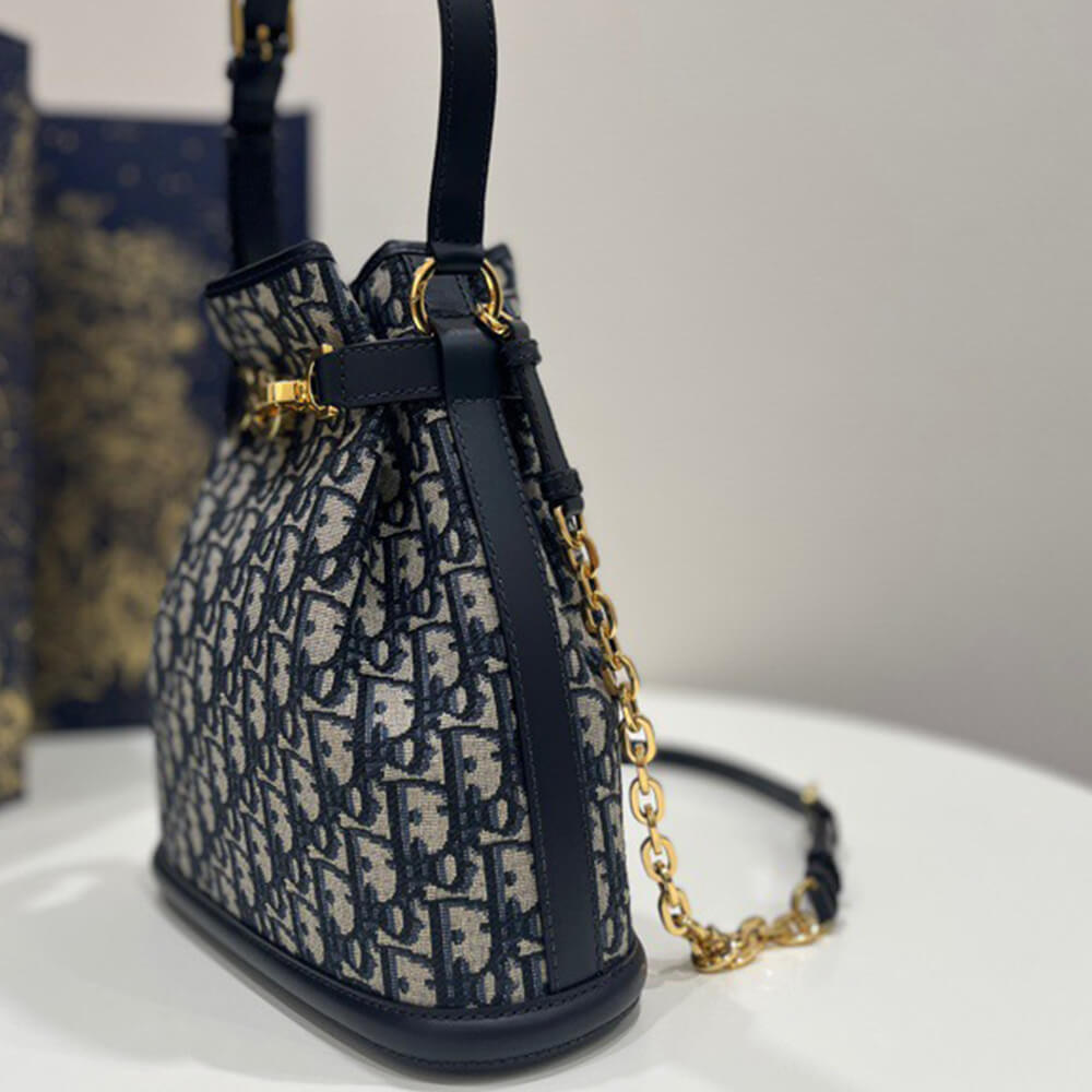 MEDIUM C’EST D10r BAG