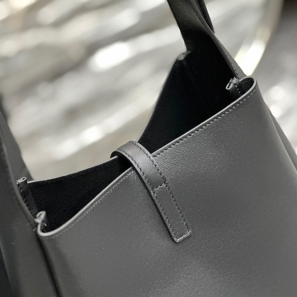 SMALL LE 5 À 7 S*pPLE IN SMOOTH LEATHER(HIGH-END GRADE)