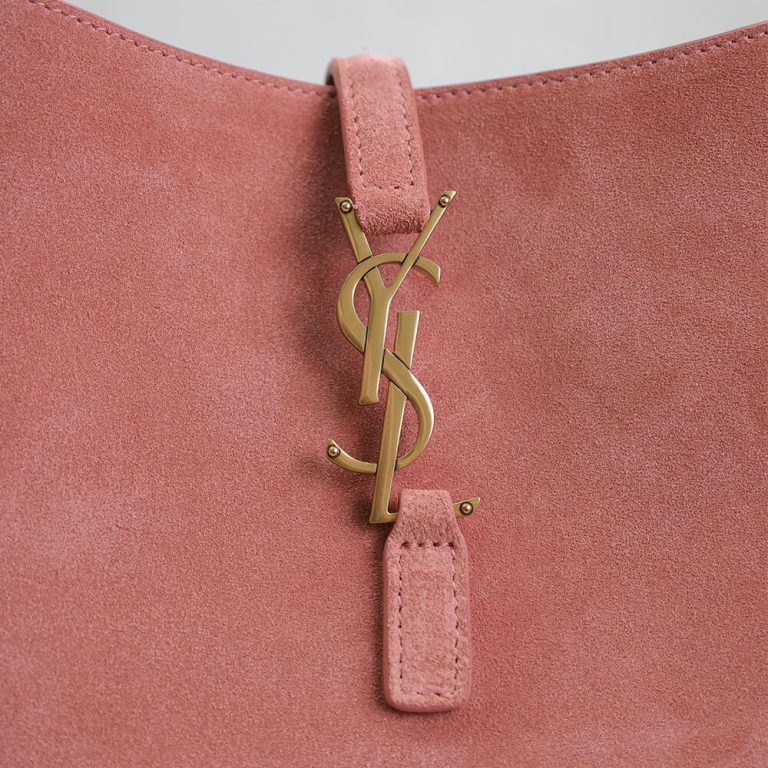 Y51 le 5 a 7 S*pple small suede