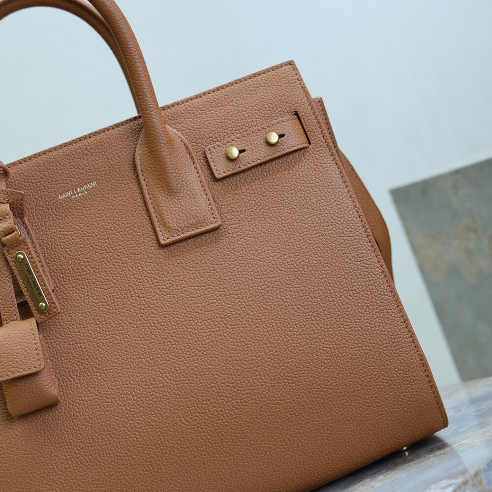 Y51 SAC DE JOUR IN S*pPLE GRAINED LEATHER – SMALL(HIGH-END GRADE)