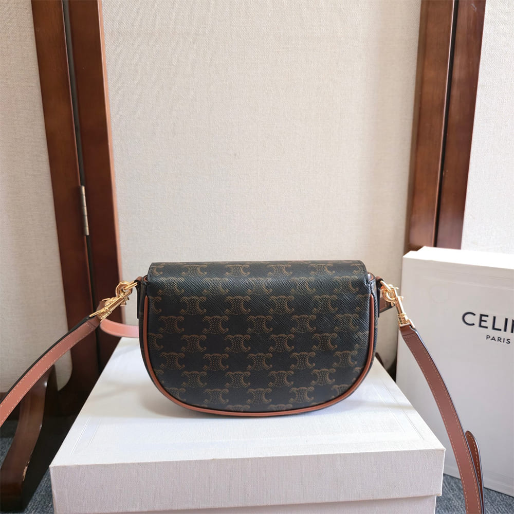 Ce1i*e FOLCO SHOULDER BAG IN Triomphe Canvas and Calfskin