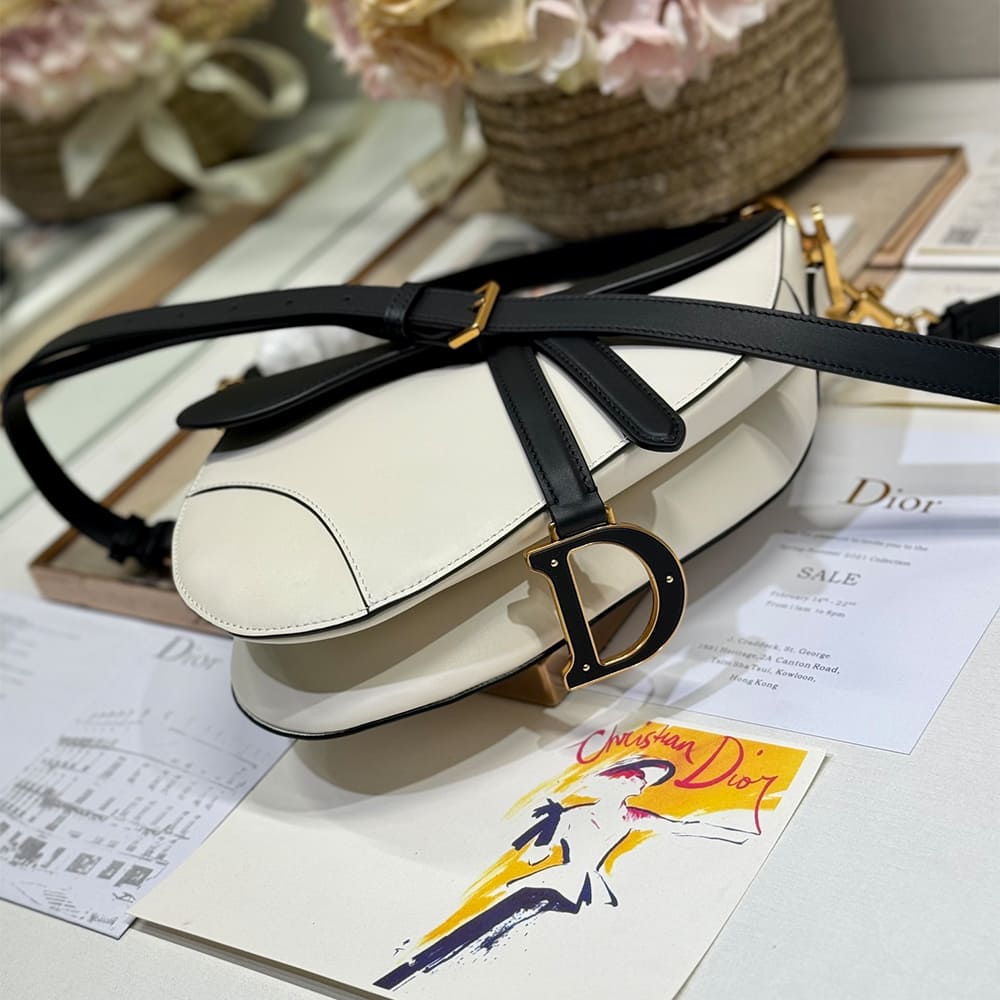 D10r Saddle Bag with Strap
