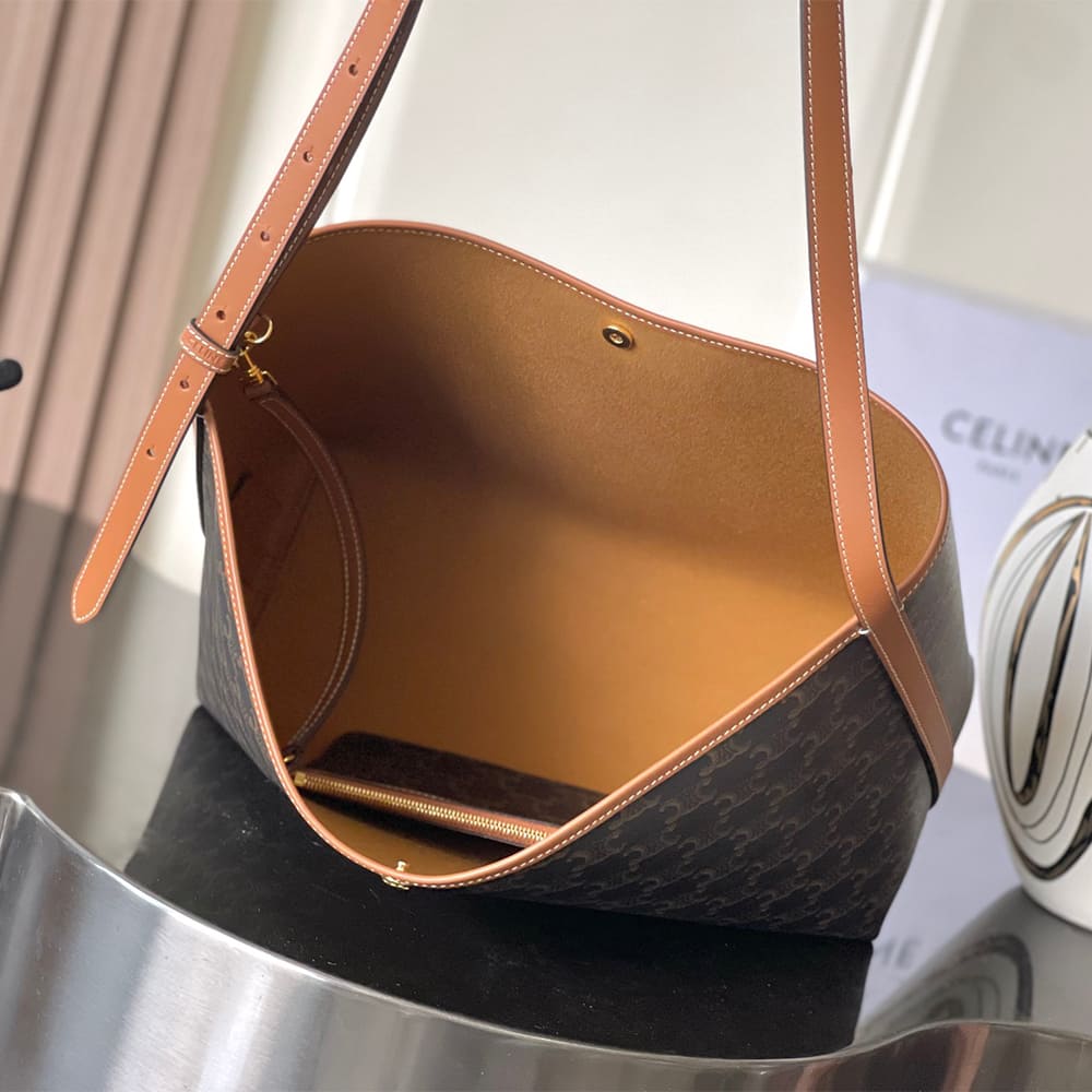 Ce1i*e SOFT SHOPPER BAG IN Triomphe Canvas and Calfskin