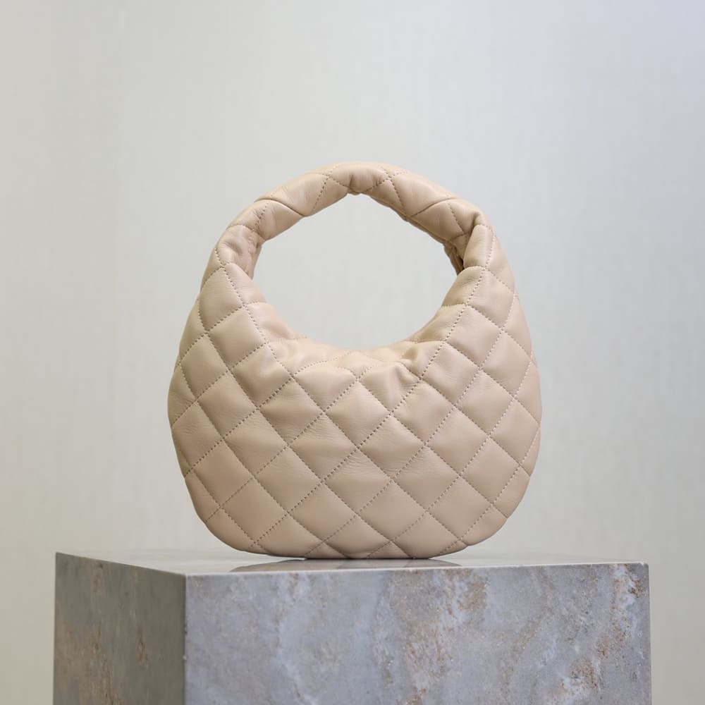 Y51 ICARINO in quilted nappa(HIGH-END GRADE)