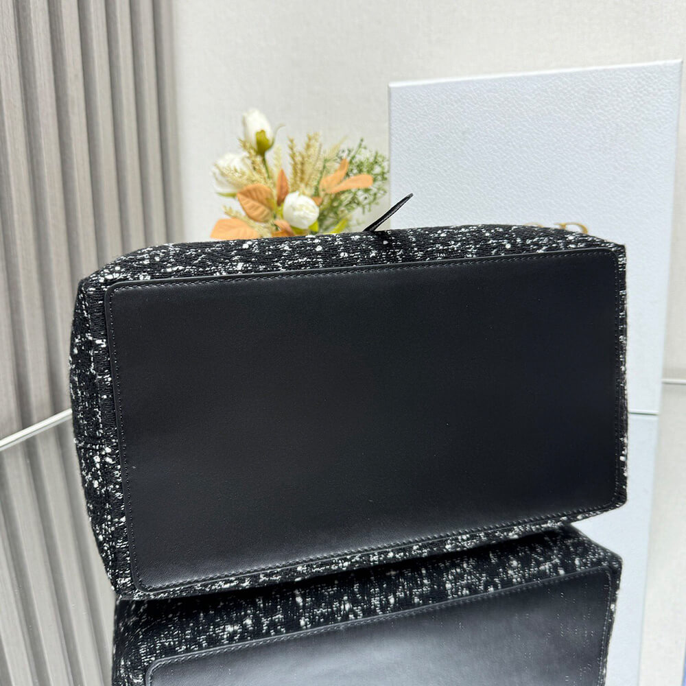 Medium D10r Toujours Bag