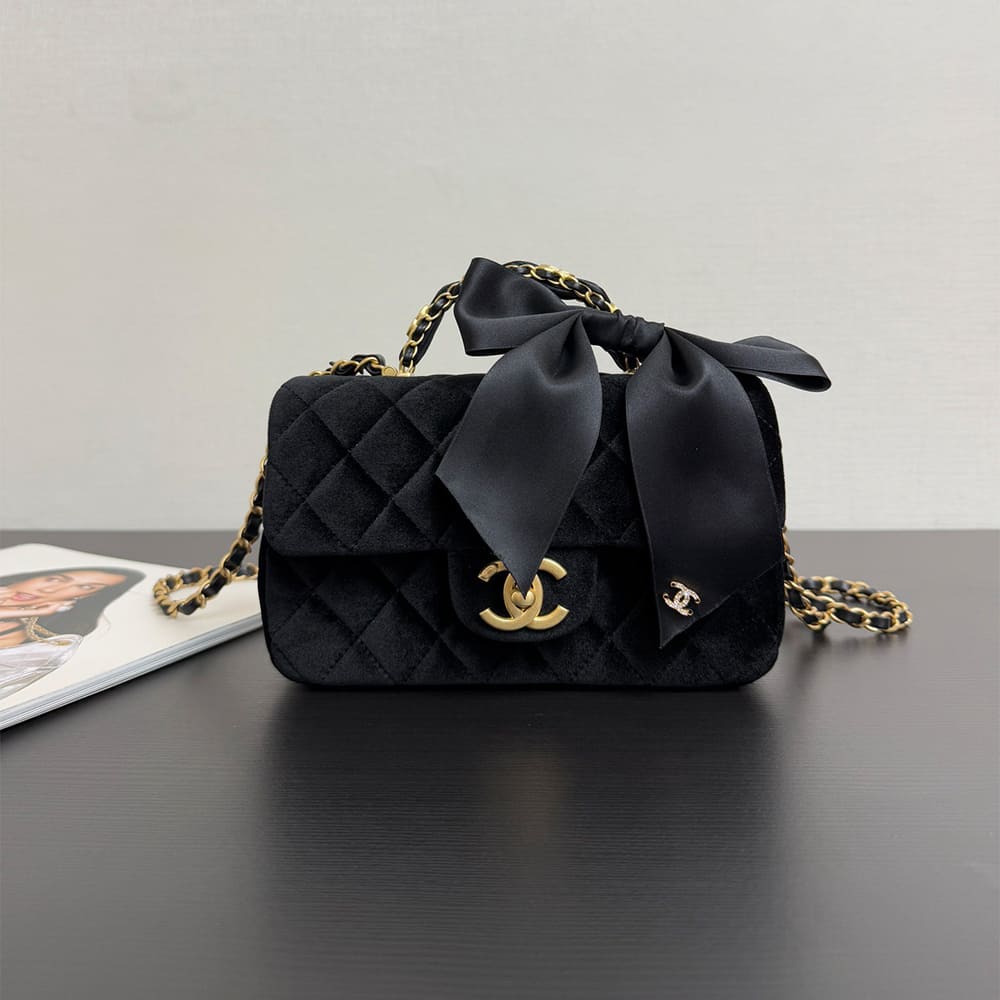 Ch**el MINI FLAP BAG WITH TOP HANDLE(HIGH-END GRADE)