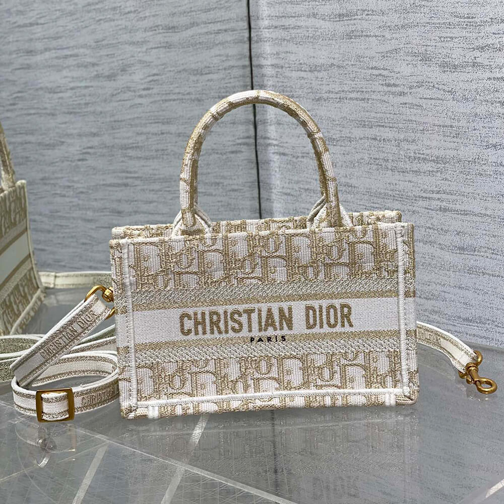 D10r Mini D10r Book Tote