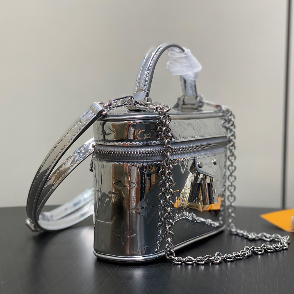 LV Vanity Chain Pouch