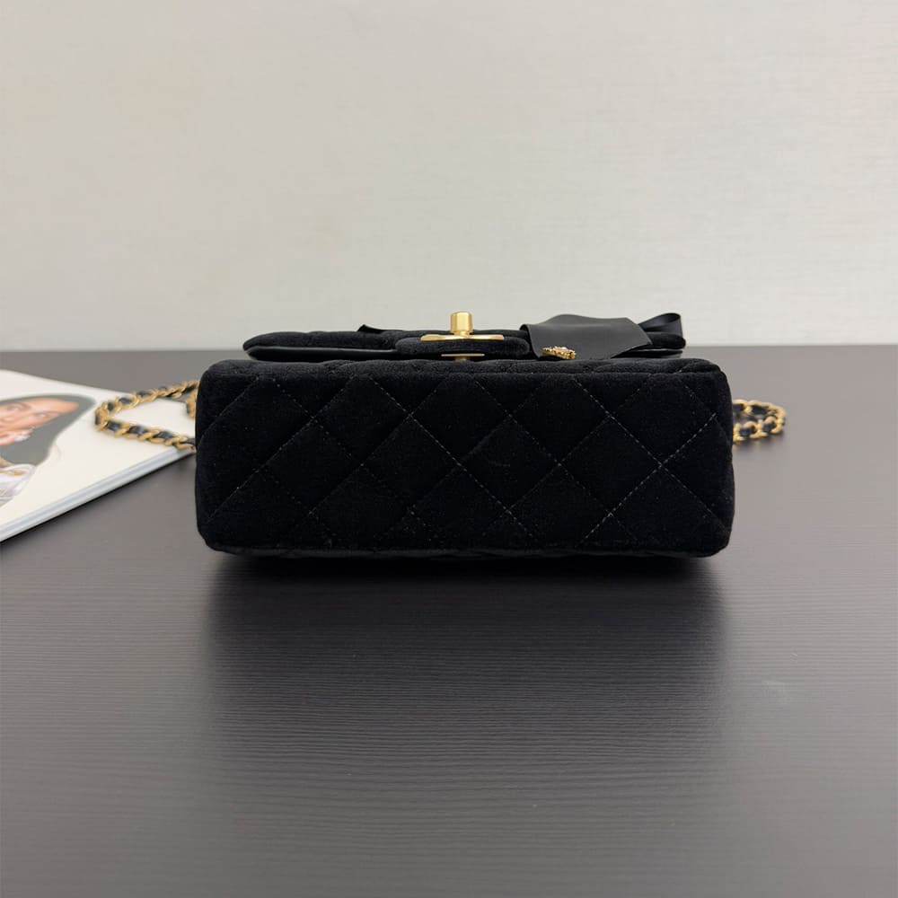 Ch**el MINI FLAP BAG WITH TOP HANDLE(HIGH-END GRADE)