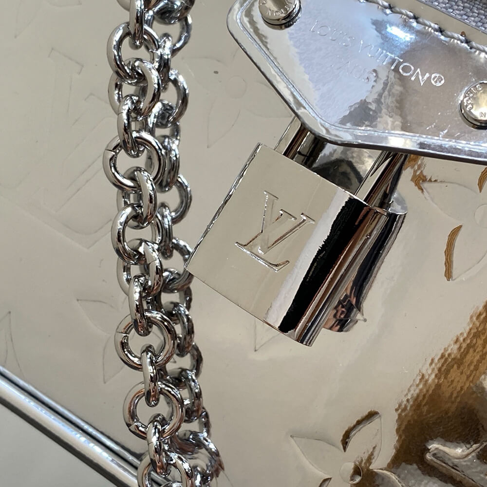 LV Vanity Chain Pouch