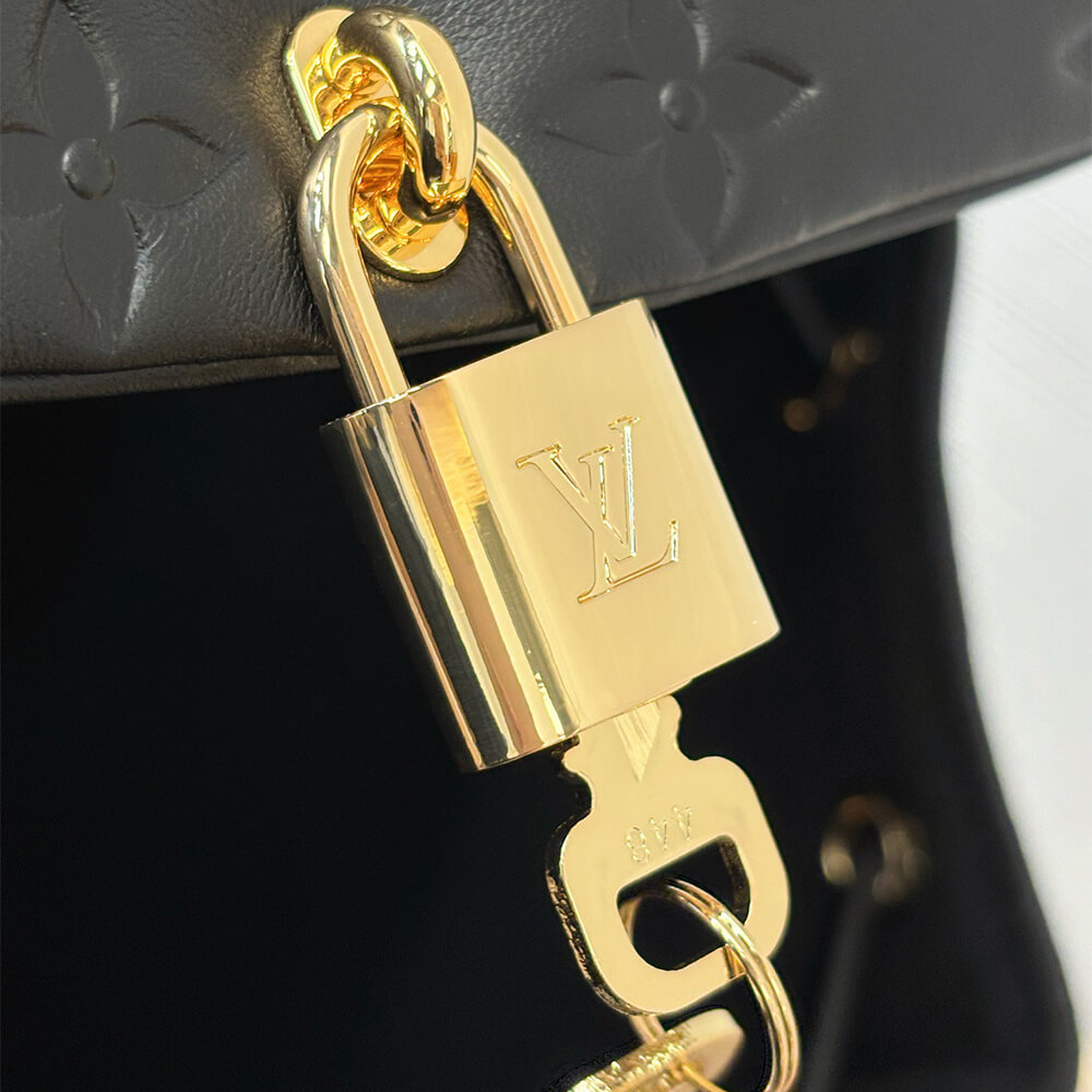 LV Coussin Backpack MM(HIGH-END GRADE)