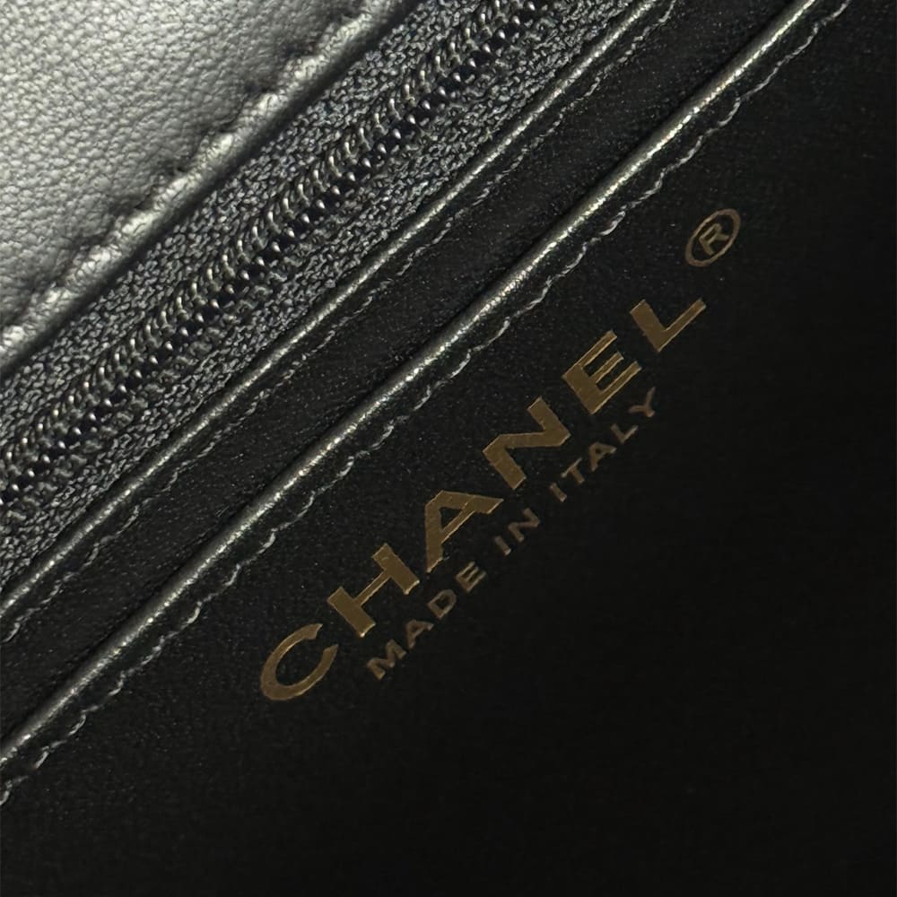 Ch**el MINI FLAP BAG WITH TOP HANDLE(HIGH-END GRADE)