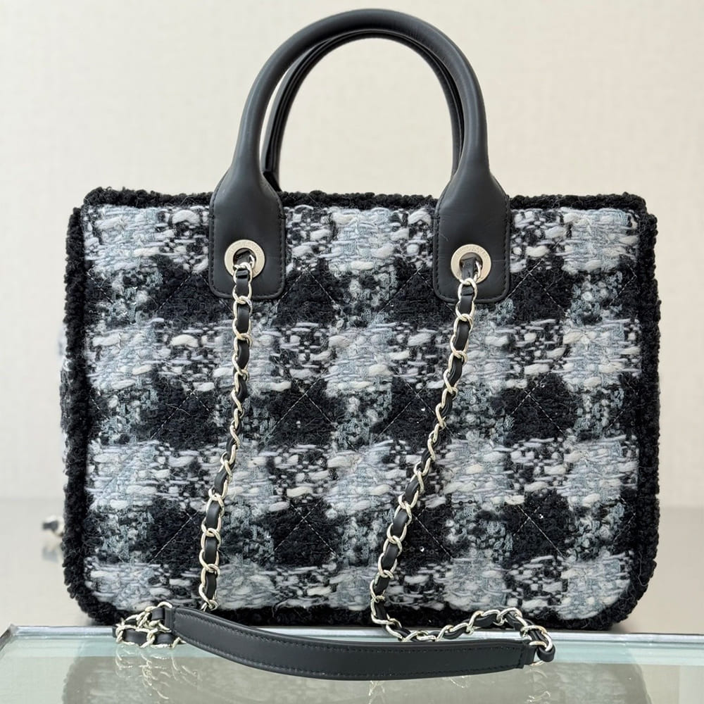 Ch**el SMALL SHOPPING BAG(HIGH-END GRADE)