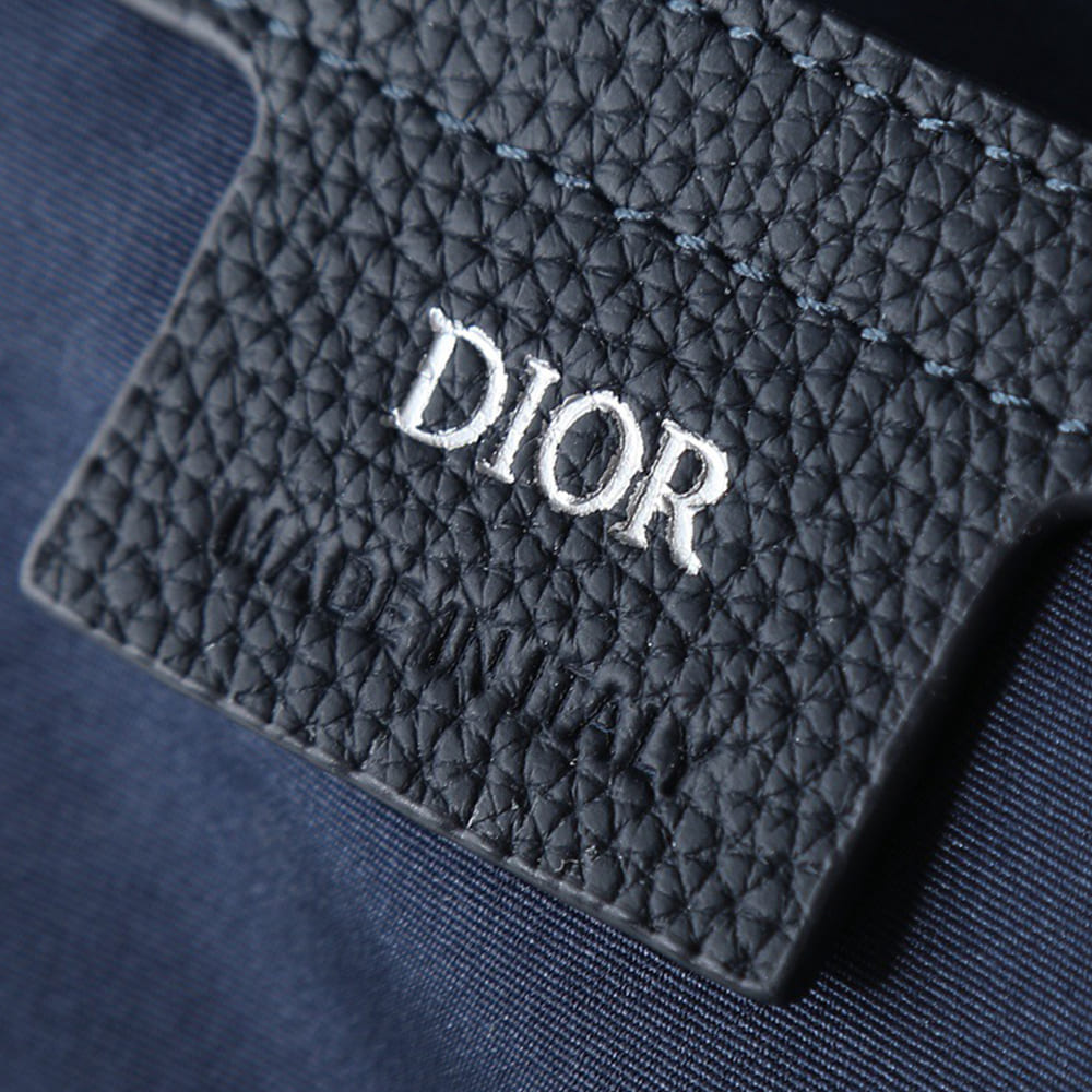 D10r Small Saddle Messenger Bag with Flap