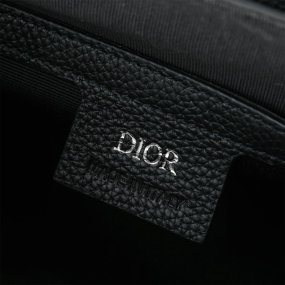 D10r Small Saddle Messenger Bag with Flap
