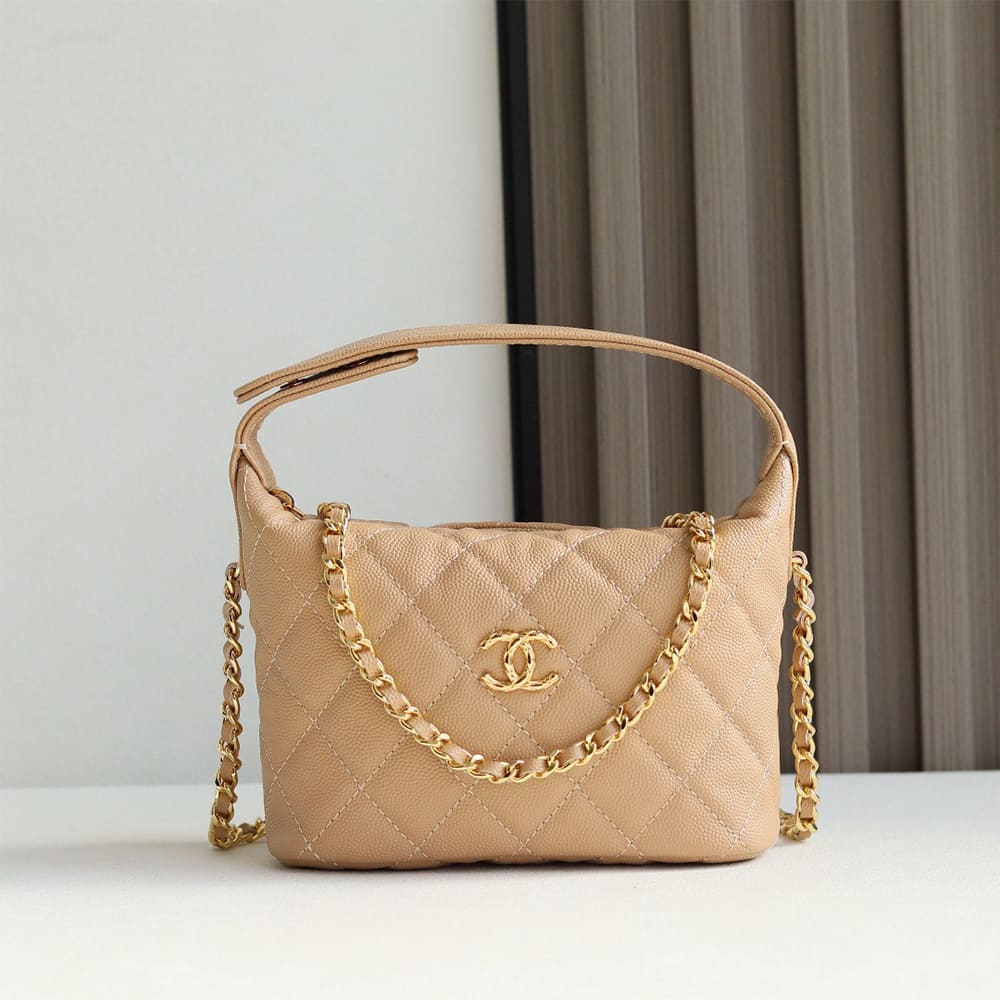 Ch**el Clutch with Chain(HIGH-END GRADE)