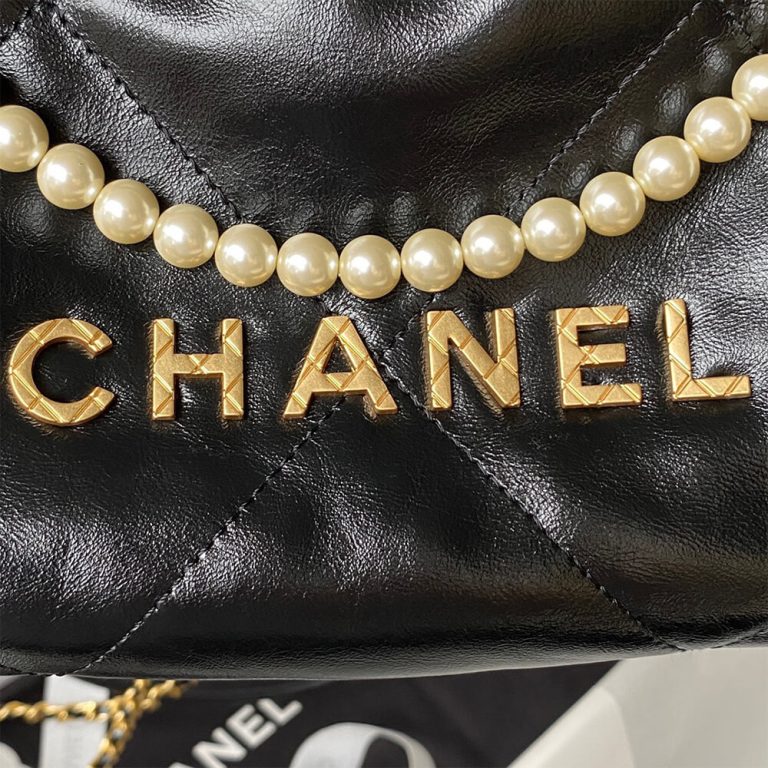 Ch**el 22 Mini hand bag Pearl(HIGH-END GRADE)