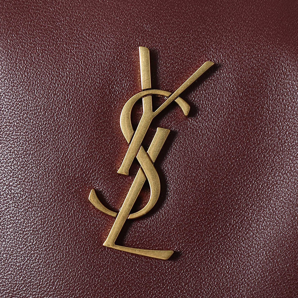 Y51 CASSANDRE large envelope pouch in shiny leather
