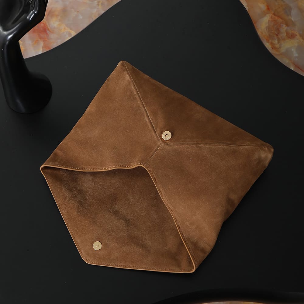 Y51 CASSANDRE large envelope pouch in suede