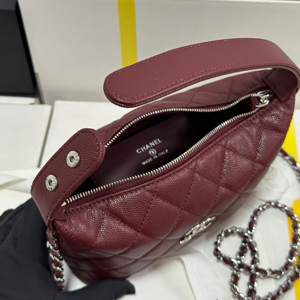 Ch**el Clutch with Chain(HIGH-END GRADE)
