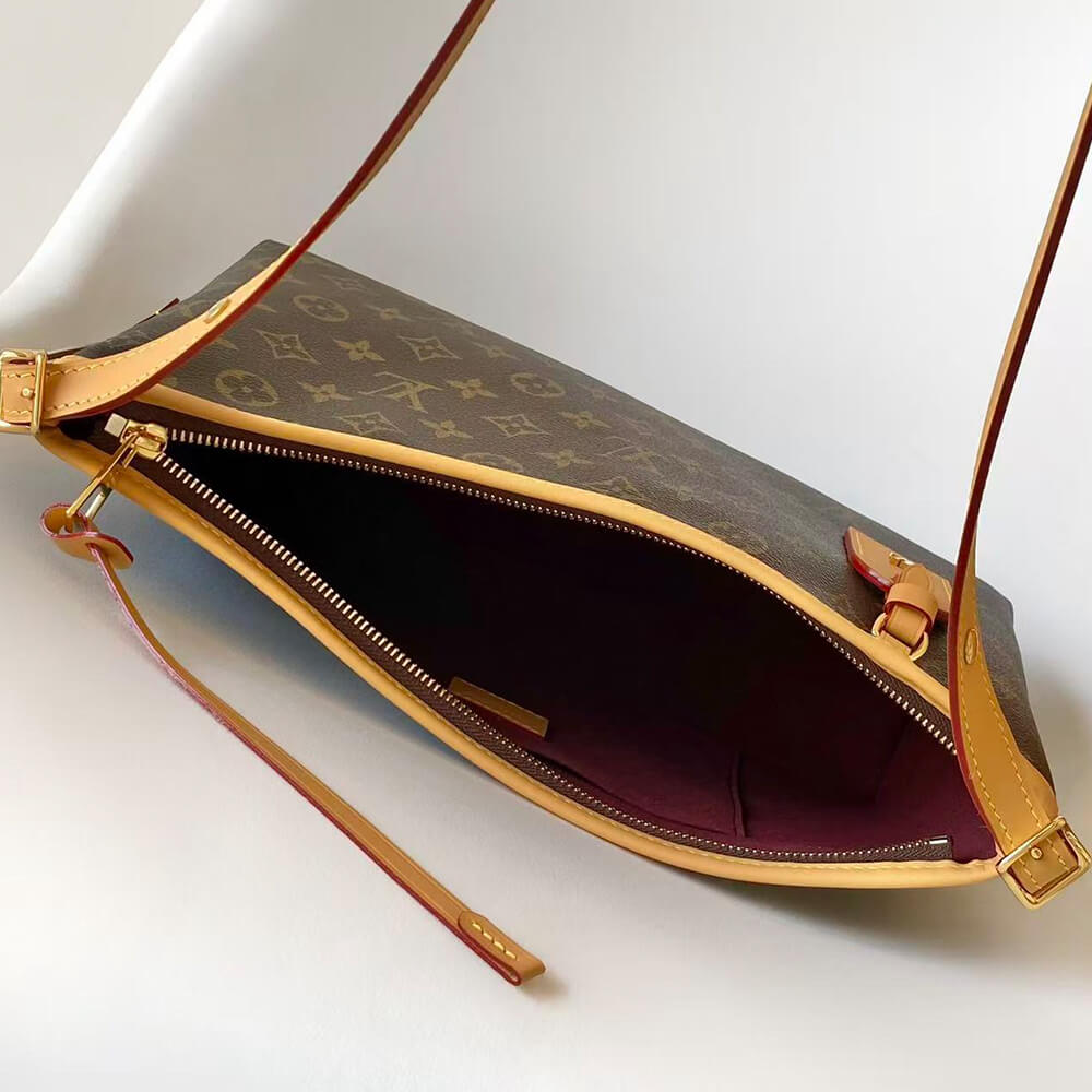 LV CarryAll East West