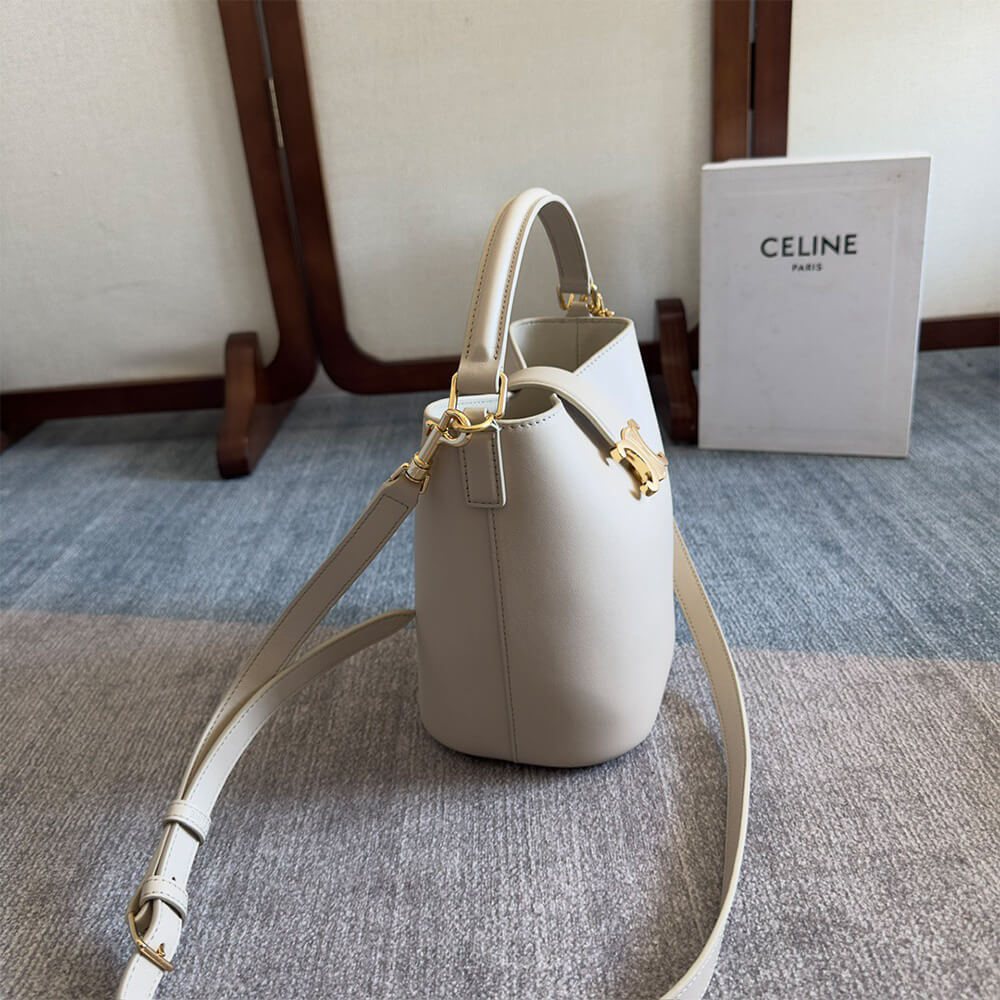 Ce1i*e SMALL BUCKET L0visE IN SMOOTH CALFSKIN(HIGH-END GRADE)