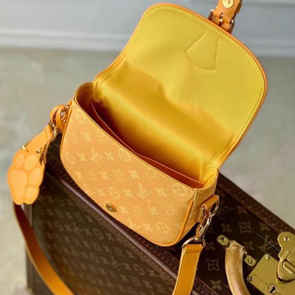 LV Montsouris Messenger PM