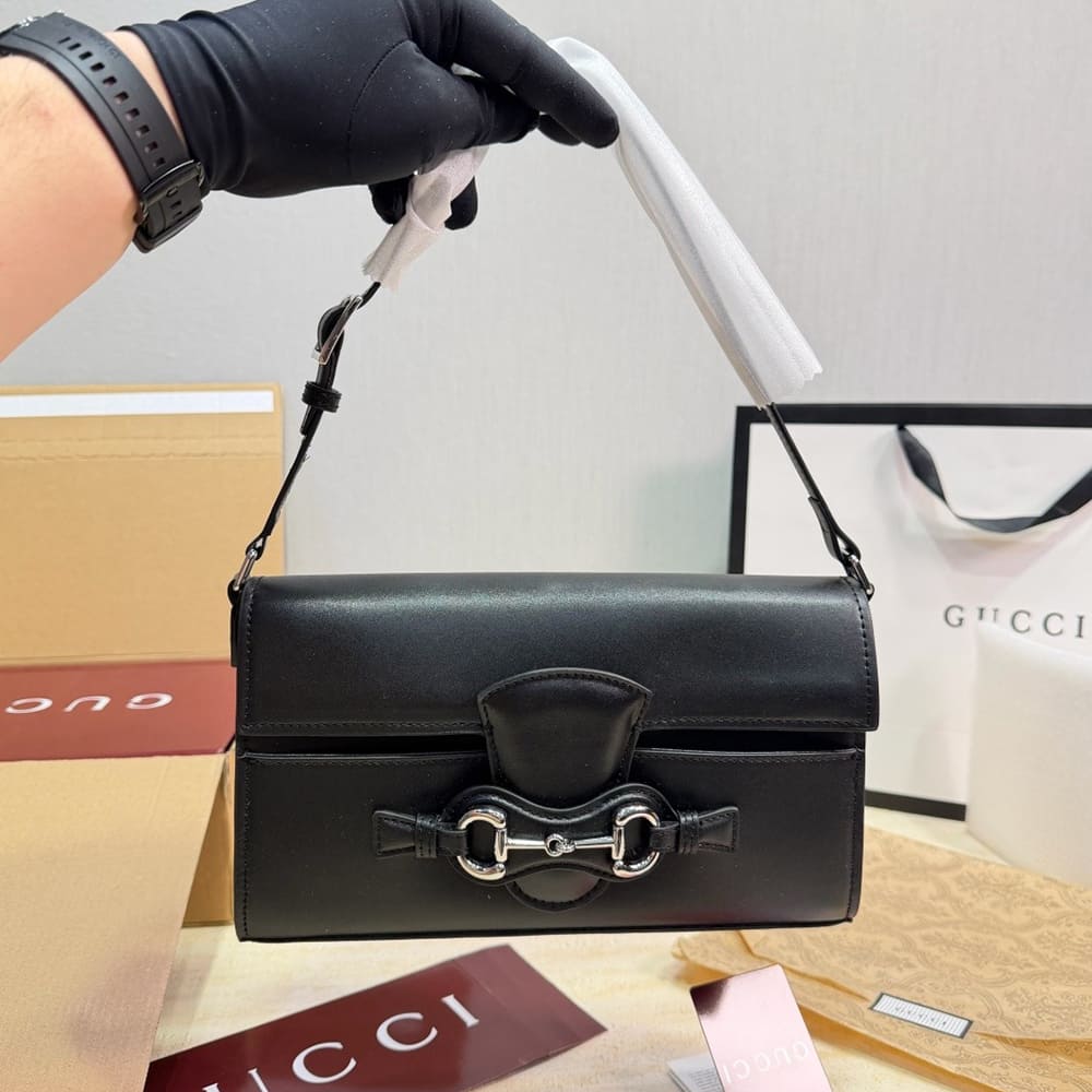 Gvc*1 Horsebit Ristretto medium shoulder bag